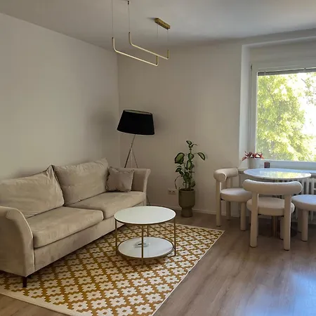 Milie Modern Chic Urban In Wider Centre Διαμέρισμα Μπρατισλάβα